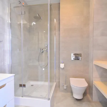 شقة Apartamenty Baltyk - Taras - Widok Na Port - Parking - Apartamenty Bryza سفينويتشي